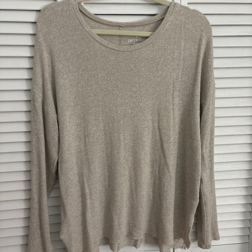 American eagle soft and sexy long sleeve